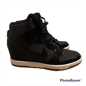 Nike Dunk Sky Hi Hidden Wedge Heel (644877-003) Black Gum High Womens 7.5